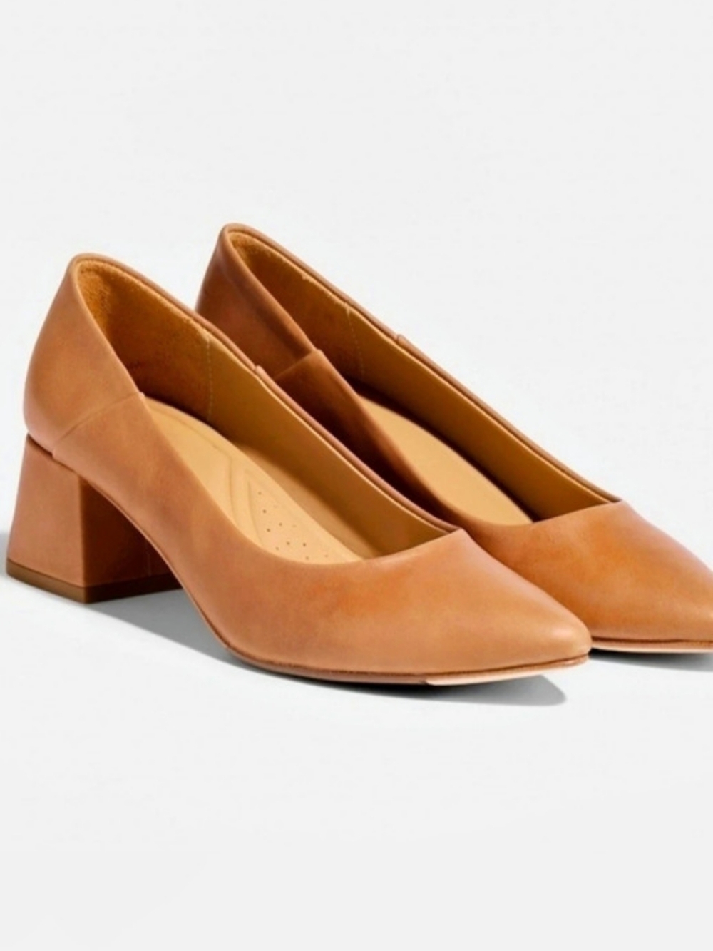 Nisolo Fiorela Go-To Mid Heel Leather Mid-Heel Pumps in Caramel US 6.5 Display